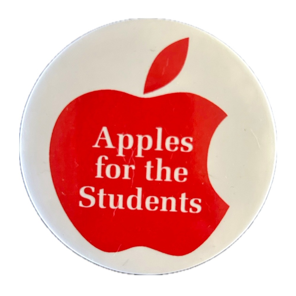 VTG Macintosh Apple pin/button.
